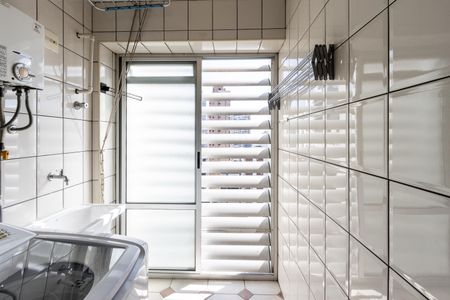 Apartamento para alugar com 70m², 1 quarto e 2 vagas Apartamento para alugar com 70m², 1 quarto e 2 vagasÁrea de Serviço