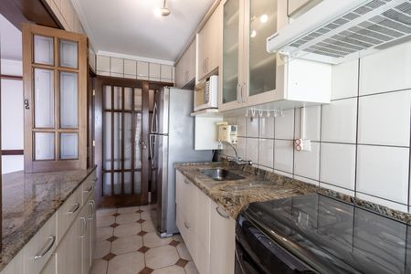 Apartamento para alugar com 70m², 1 quarto e 2 vagas Apartamento para alugar com 70m², 1 quarto e 2 vagasCozinha