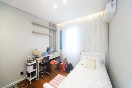 quarto 1 de apartamento à venda com 3 quartos, 134m² em Buritis, Belo Horizonte