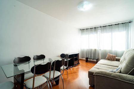 Apartamento à venda com 80m², 2 quartos e 1 vaga Apartamento à venda com 80m², 2 quartos e 1 vagaSala