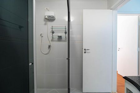 Apartamento à venda com 80m², 2 quartos e 1 vaga Apartamento à venda com 80m², 2 quartos e 1 vagaBanheiro