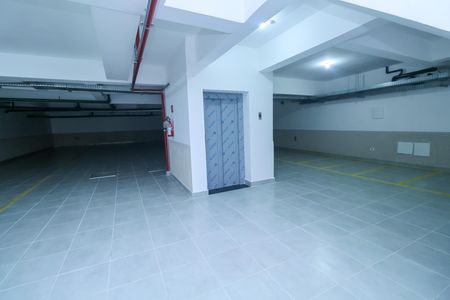 Apartamento à venda com 51m², 2 quartos e 1 vaga Apartamento à venda com 51m², 2 quartos e 1 vagaElevador
