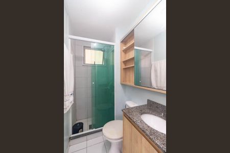 Banheiro 2 de apartamento para alugar com 3 quartos, 78m² em Humaitá, Porto Alegre