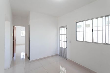 Casa para alugar com 60m², 2 quartos e 1 vaga Casa para alugar com 60m², 2 quartos e 1 vagaSala