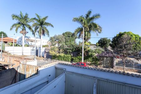 Quarto - Vista de casa para alugar com 2 quartos, 60m² em Trevo, Belo Horizonte