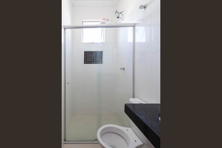 Casa para alugar com 60m², 2 quartos e 1 vaga Casa para alugar com 60m², 2 quartos e 1 vagaBanheiro da suíte