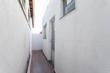 Casa para alugar com 60m², 2 quartos e 1 vaga Casa para alugar com 60m², 2 quartos e 1 vagaEntrada