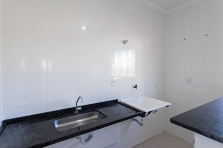 Casa para alugar com 60m², 2 quartos e 1 vaga Casa para alugar com 60m², 2 quartos e 1 vagaCozinha