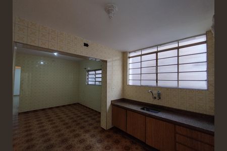 Casa para alugar com 40m², 1 quarto e sem vaga Casa para alugar com 40m², 1 quarto e sem vagaCozinha - Armários
