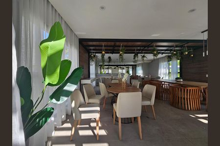 Apartamento para alugar com 65m², 2 quartos e 1 vagaÁrea comum - Salão de festas