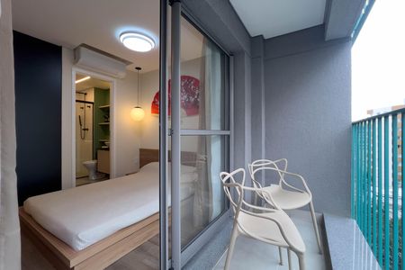 Varanda de kitnet/studio para alugar com 1 quarto, 25m² em Liberdade, São Paulo
