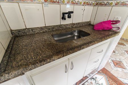 Apartamento para alugar com 40m², 2 quartos e sem vaga Apartamento para alugar com 40m², 2 quartos e sem vagaCozinha e Área de Serviço