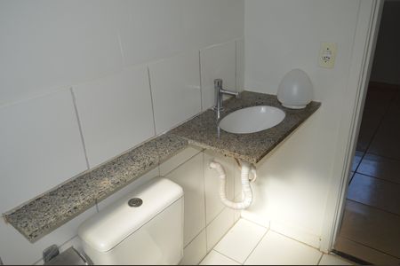 Casa de condomínio para alugar com 87m², 3 quartos e 2 vagasBanheiro da Suíte