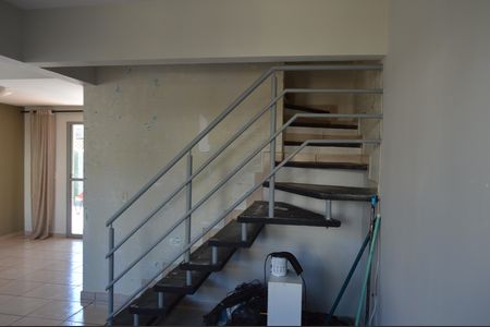 Sala de casa de condomínio para alugar com 3 quartos, 87m² em Bonfim Paulista, Ribeirão Preto