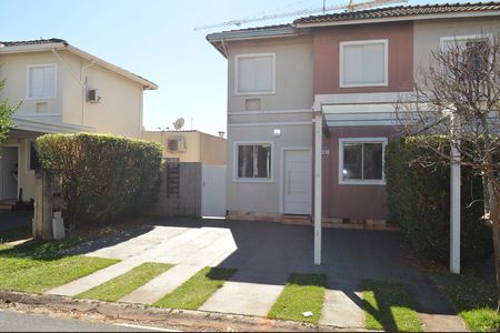 Casa de condomínio para alugar com 87m², 3 quartos e 2 vagasFachada