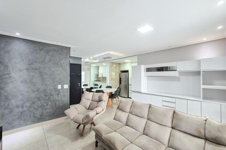 Apartamento à venda com 82m², 2 quartos e 1 vaga Apartamento à venda com 82m², 2 quartos e 1 vagaSala