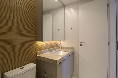 Apartamento à venda com 65m², 2 quartos e 1 vagaBanheiro da Suíte