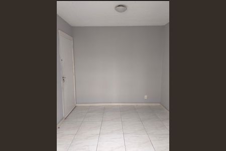 Sala de apartamento para alugar com 2 quartos, 45m² em Jardim Alvorada, Nova Iguaçu