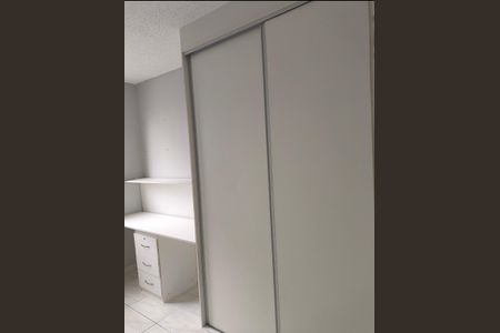 Quarto de apartamento para alugar com 2 quartos, 45m² em Jardim Alvorada, Nova Iguaçu