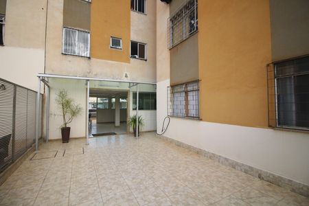 Apartamento para alugar com 55m², 2 quartos e 1 vagaÁrea comum