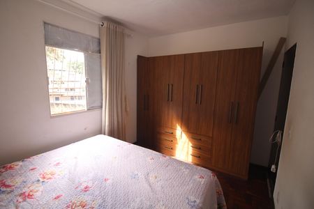 Quarto 1 de apartamento para alugar com 2 quartos, 55m² em Industrial, Contagem