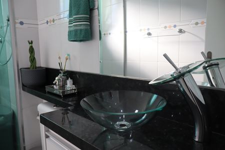 Apartamento à venda com 72m², 2 quartos e 1 vagaBanheiro Social