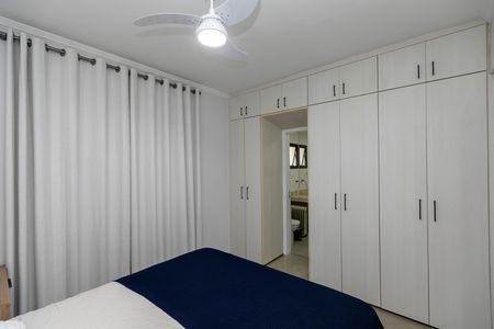 QUARTO de apartamento à venda com 1 quarto, 60m² em Cambuí, Campinas