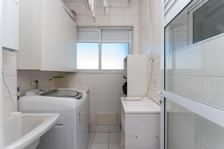 Apartamento à venda com 62m², 2 quartos e 1 vaga Apartamento à venda com 62m², 2 quartos e 1 vagaÁrea de Serviço