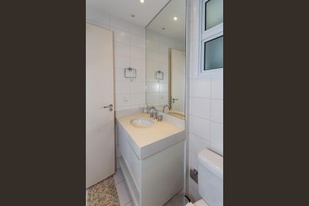 Apartamento à venda com 62m², 2 quartos e 1 vaga Apartamento à venda com 62m², 2 quartos e 1 vagaBanheiro Social