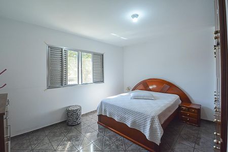 Casa à venda com 220m², 3 quartos e 6 vagasQuarto Suíte