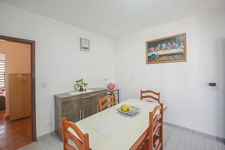 Casa à venda com 220m², 3 quartos e 6 vagasCopa