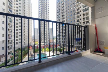 Apartamento para alugar com 40m², 2 quartos e 1 vaga Apartamento para alugar com 40m², 2 quartos e 1 vagaVaranda