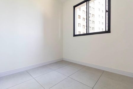 Quarto 2 de apartamento para alugar com 2 quartos, 40m² em Vila Campanela, São Paulo