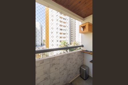 Sacada de apartamento para alugar com 2 quartos, 54m² em Vila Yara, Osasco