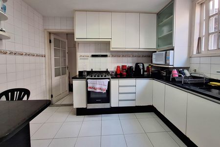 Casa para alugar com 101m², 2 quartos e 1 vaga Casa para alugar com 101m², 2 quartos e 1 vagaCozinha