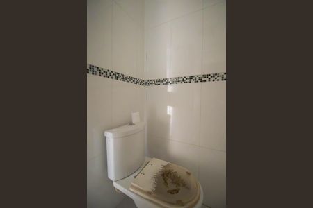 Casa para alugar com 110m², 2 quartos e 1 vaga Casa para alugar com 110m², 2 quartos e 1 vagaBanheiro