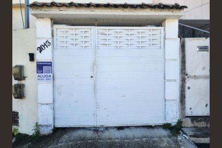 Casa para alugar com 110m², 2 quartos e 1 vaga Casa para alugar com 110m², 2 quartos e 1 vagaFachada