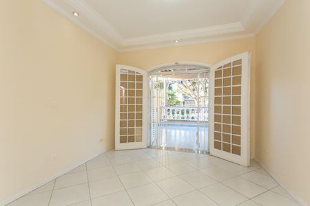 Casa para alugar com 150m², 3 quartos e 2 vagas Casa para alugar com 150m², 3 quartos e 2 vagasSuíte