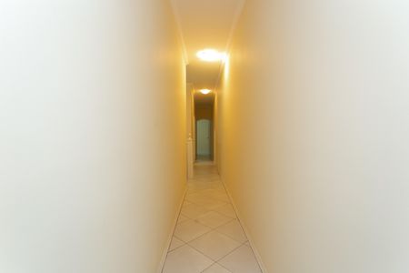 Casa para alugar com 150m², 3 quartos e 2 vagas Casa para alugar com 150m², 3 quartos e 2 vagasCorredor