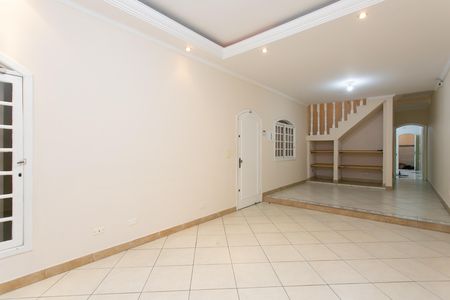 Casa para alugar com 150m², 3 quartos e 2 vagas Casa para alugar com 150m², 3 quartos e 2 vagasSala