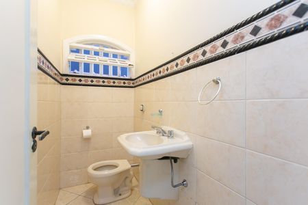 Casa para alugar com 150m², 3 quartos e 2 vagas Casa para alugar com 150m², 3 quartos e 2 vagasLavabo
