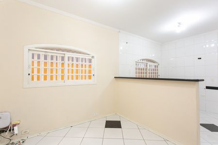 Casa para alugar com 150m², 3 quartos e 2 vagas Casa para alugar com 150m², 3 quartos e 2 vagasSala de Jantar