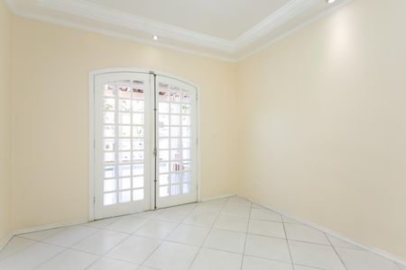 Casa para alugar com 150m², 3 quartos e 2 vagas Casa para alugar com 150m², 3 quartos e 2 vagasSuíte