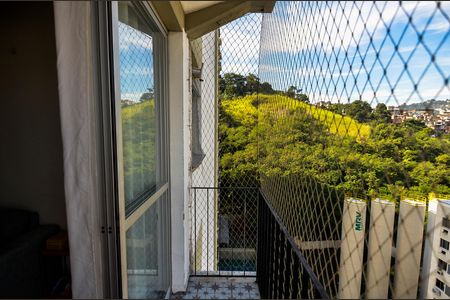 Apartamento para alugar com 75m², 2 quartos e 1 vaga Apartamento para alugar com 75m², 2 quartos e 1 vagaSala