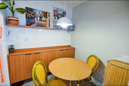 Apartamento para alugar com 75m², 2 quartos e 1 vaga Apartamento para alugar com 75m², 2 quartos e 1 vagaCozinha