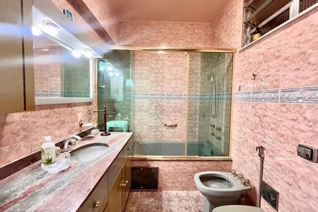 Apartamento à venda com 140m², 3 quartos e 1 vaga Apartamento à venda com 140m², 3 quartos e 1 vagaBanheiro da Suíte