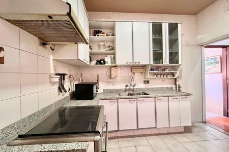 Apartamento à venda com 140m², 3 quartos e 1 vaga Apartamento à venda com 140m², 3 quartos e 1 vagaCozinha