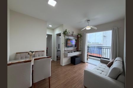 Apartamento à venda com 43m², 2 quartos e 1 vaga Apartamento à venda com 43m², 2 quartos e 1 vagaSala