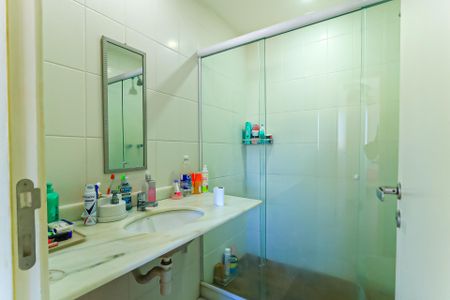 Apartamento à venda com 79m², 3 quartos e 2 vagas Apartamento à venda com 79m², 3 quartos e 2 vagasBanheiro Social