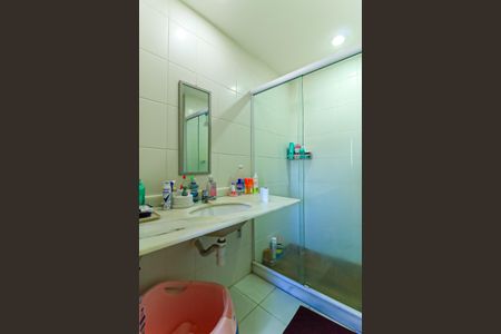 Apartamento à venda com 79m², 3 quartos e 2 vagas Apartamento à venda com 79m², 3 quartos e 2 vagasBanheiro Social